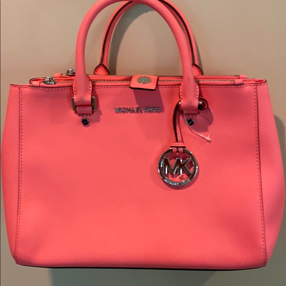 New Michael Kors purse/satchel